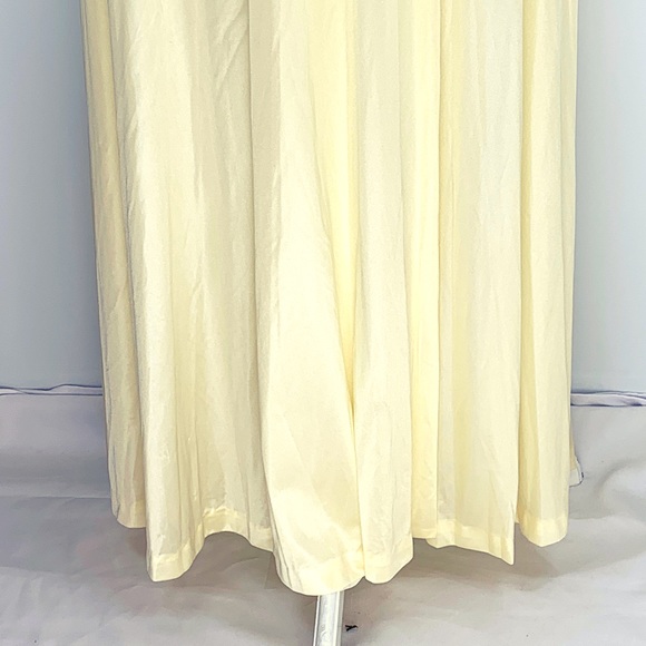 Vintage Lily of France Peignoir Yellow Rosa Puleo Szule  NWT size Medium - Picture 13 of 16